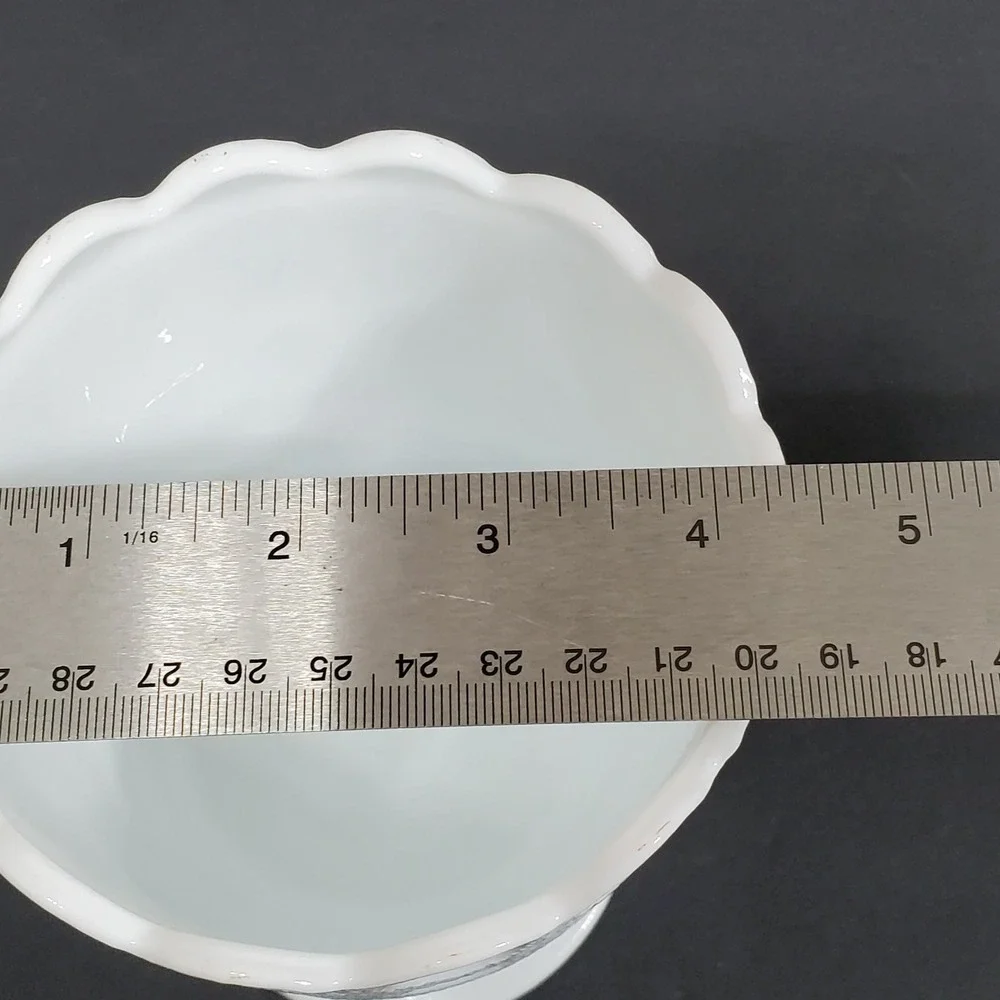 E.O. Brody Milk Glass Vase M4200‎ White Scalloped Thumbprint Pedestal 6